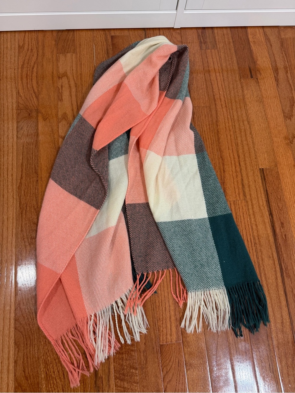 Color scarf-NWOT - Picture 3 of 4